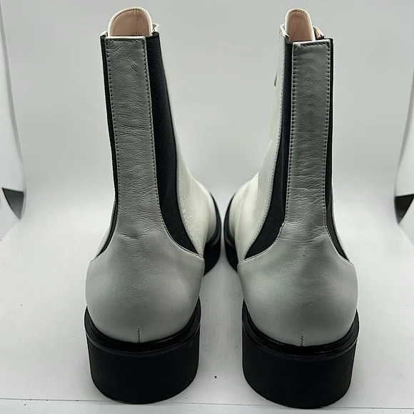 Stuart Weitzman White/Black Leather Zip Up Ankle Booties Boots Shoes **Sz 10** - Picture 5 of 9